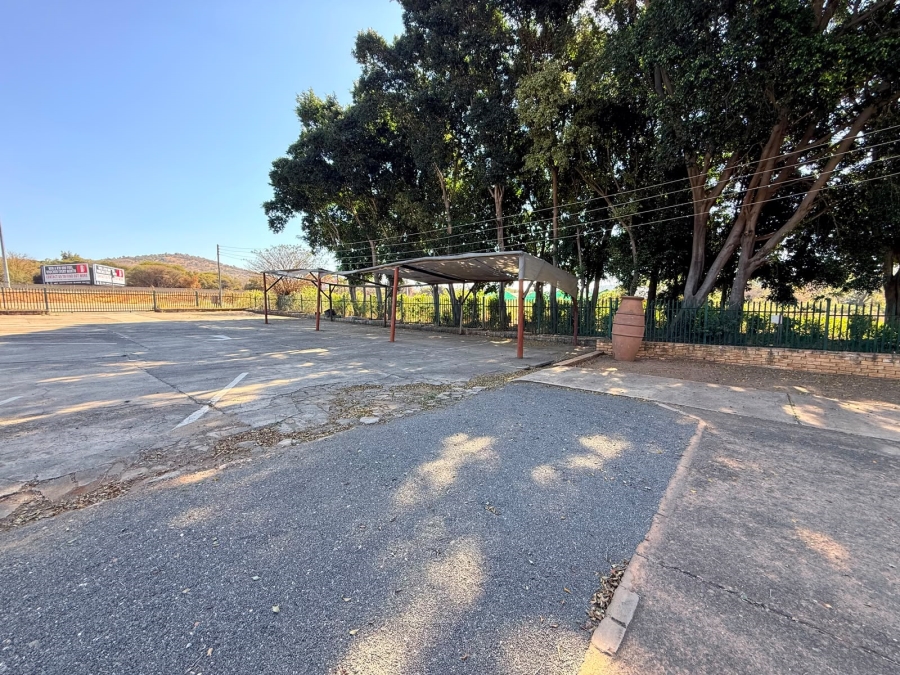 To Let Commercial Property for Rent in Waterkloof A H North West